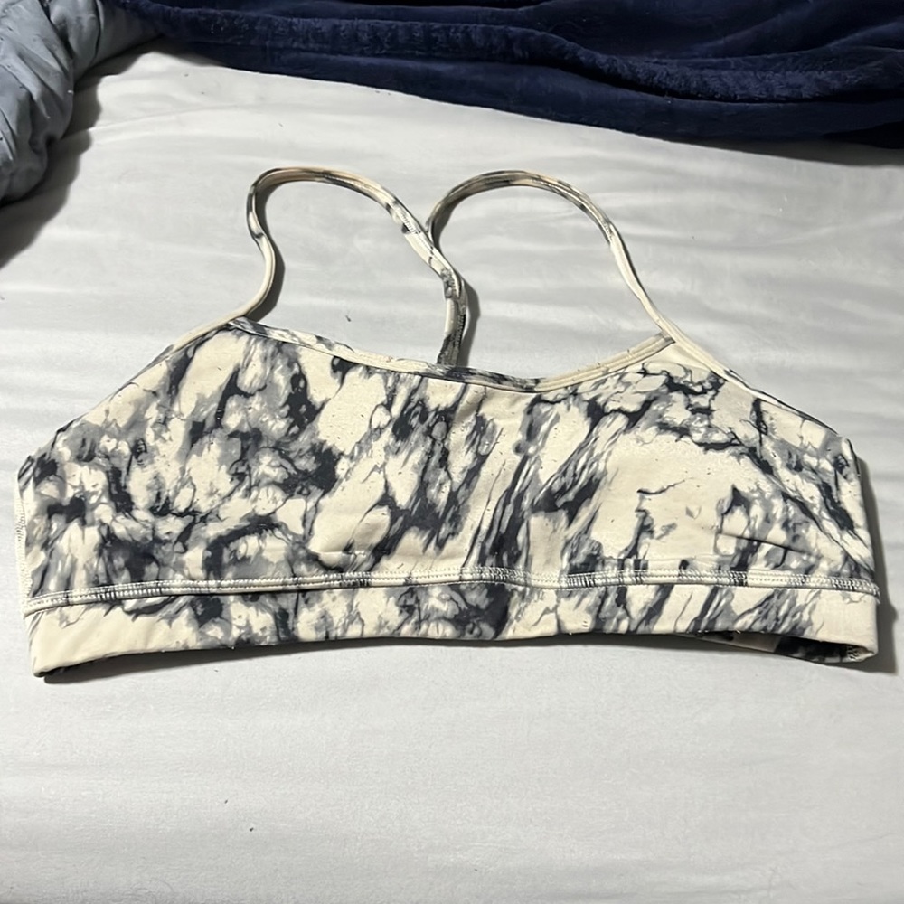 Lululemon Flow Y Sports Bra